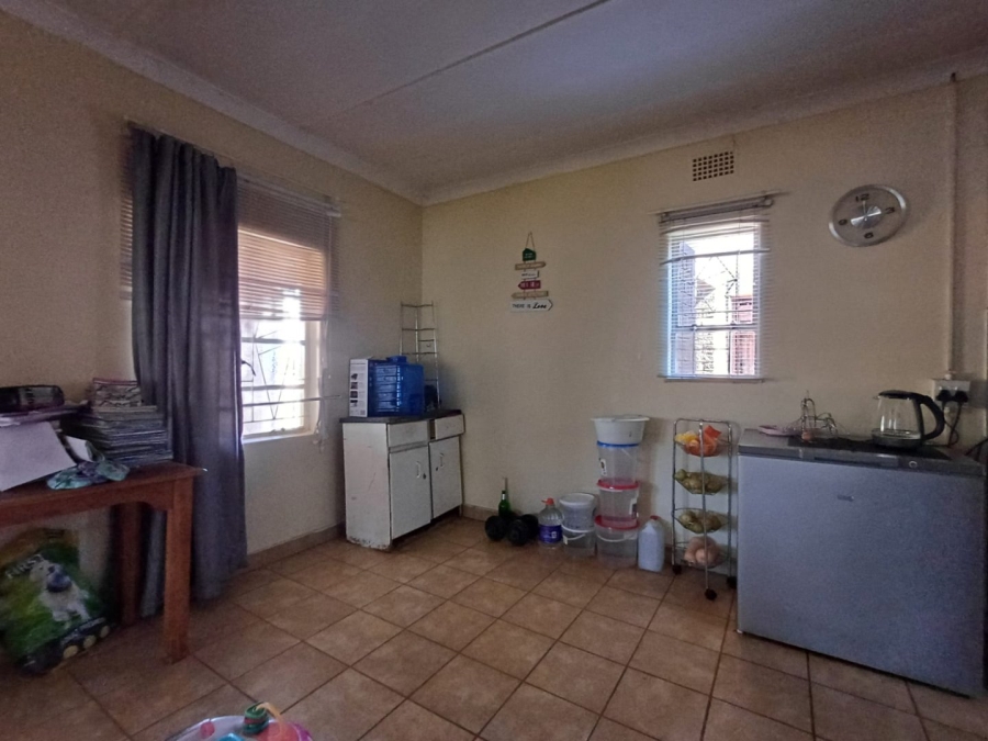 3 Bedroom Property for Sale in Roosheuwel Ext 2 North West